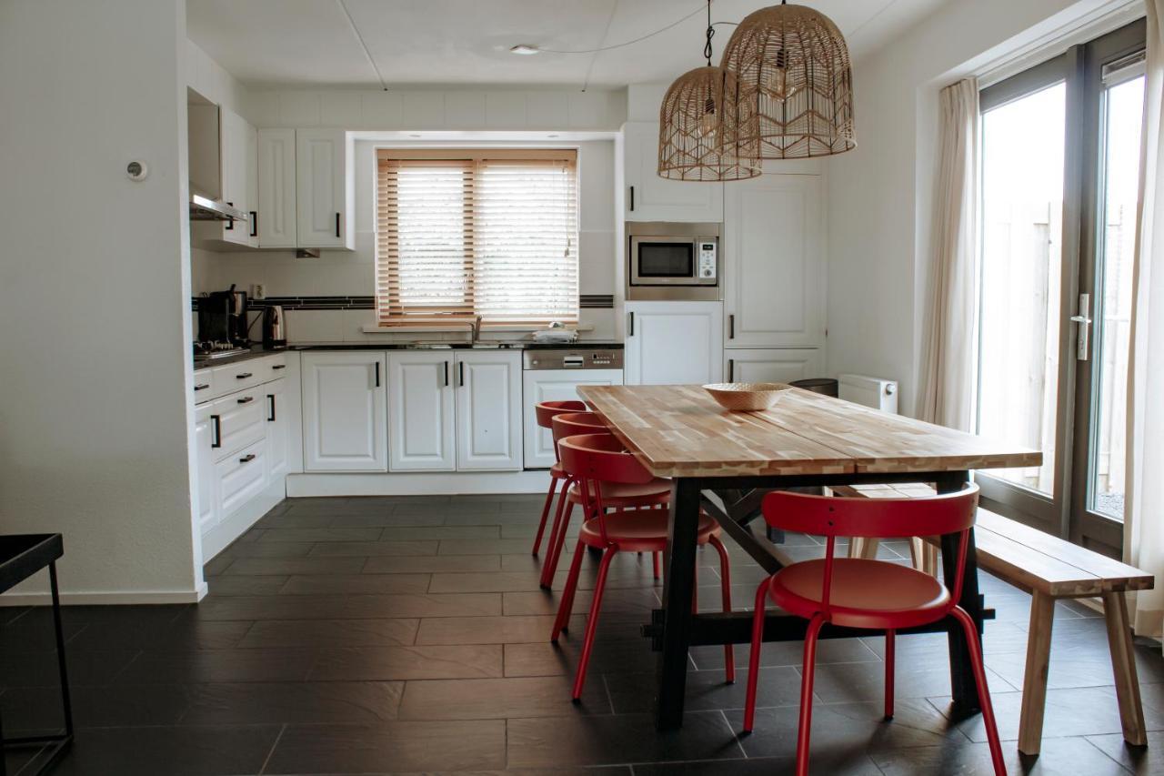 Luxus Familienvilla Mit Jacuzzi & Sauna 2 Tzummarum Eksteriør bilde