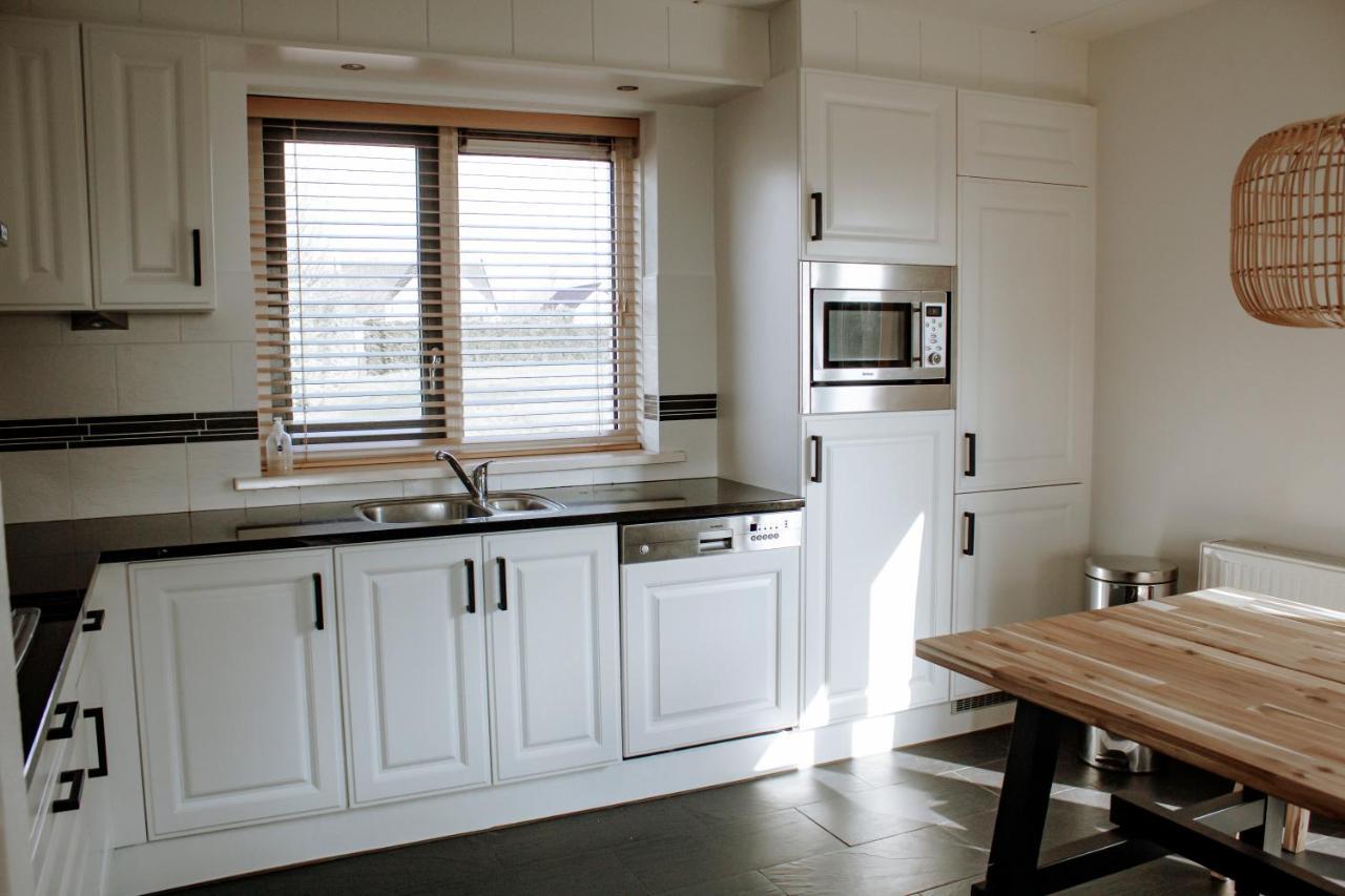 Luxus Familienvilla Mit Jacuzzi & Sauna 2 Tzummarum Eksteriør bilde